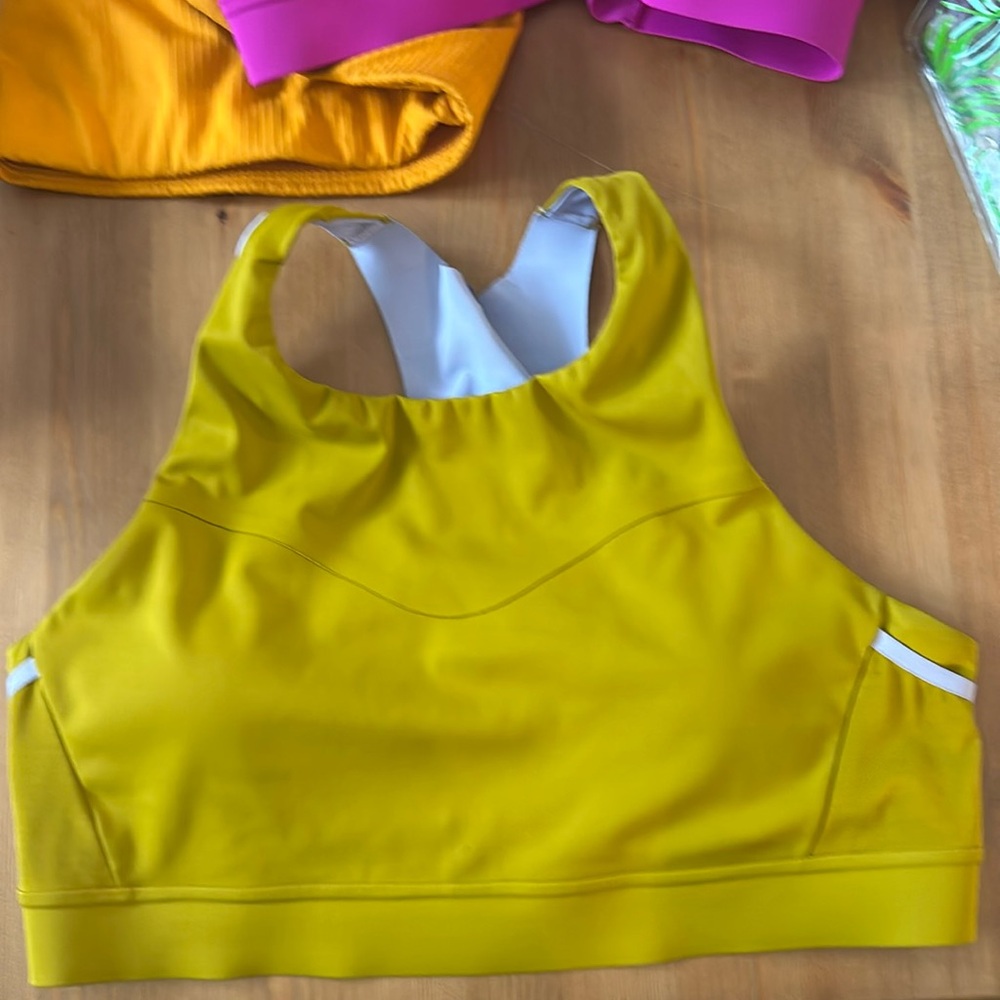 Brooks Drive 3 pocket running sports bra